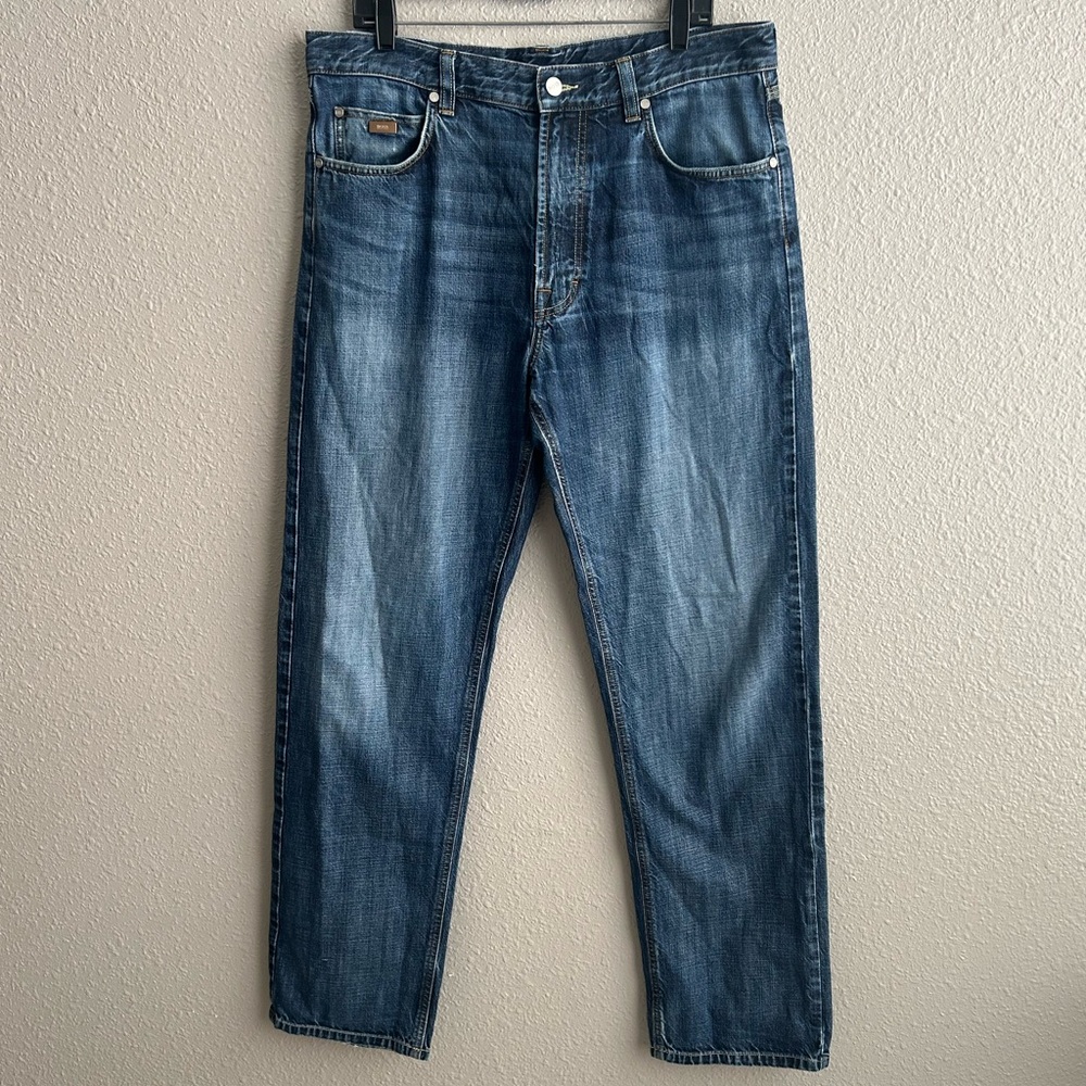 Hugo Boss vintage regular‎ fit straight leg jeans